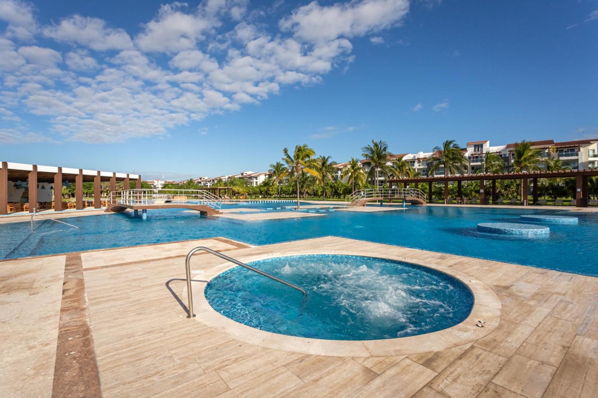 Casa Diva Stunning Ph Ocean View 2 Bedroom & Office At Mareazul Apts * Playa del Carmen